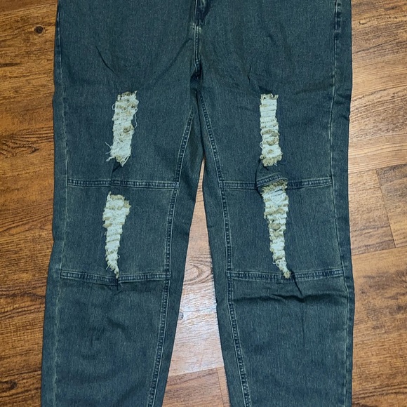 New Shein ManFinity Distressed Blue Ripped Straight Leg Skinny Jeans Size 5XL - Picture 2 of 6